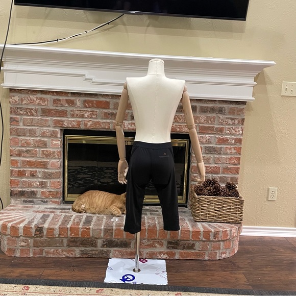Adidas by Stella McCartney black capri leggings / S / GUC* - Picture 10 of 11
